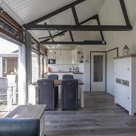 Exquisite Bungalow By The Sea Sint Maartensvlotbrug المظهر الخارجي الصورة