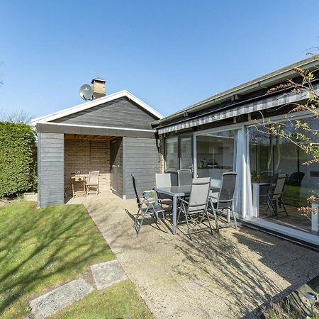 Exquisite Bungalow By The Sea Sint Maartensvlotbrug المظهر الخارجي الصورة